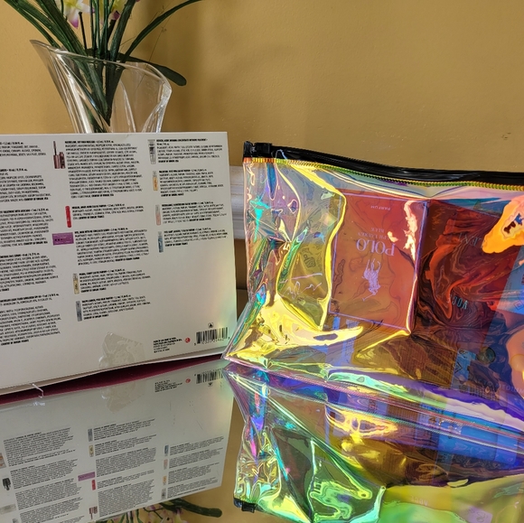 Prada and top brand sample with Pouch - Picture 4 of 4